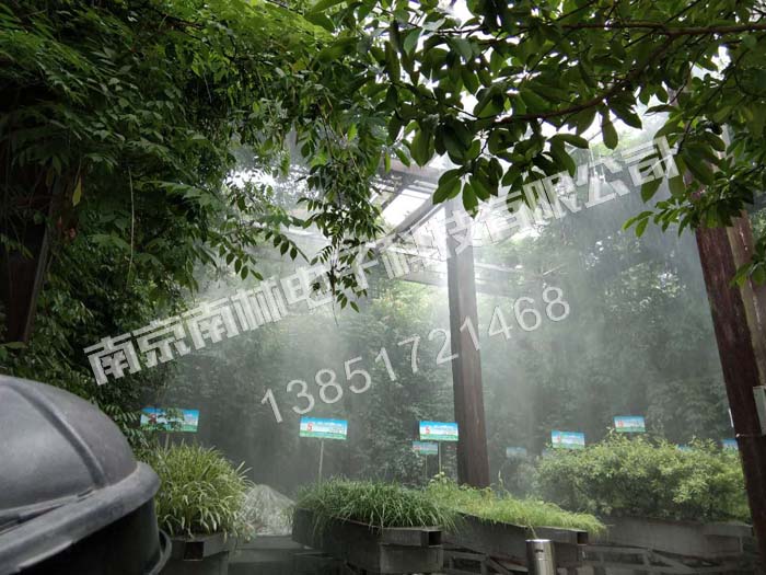 　　蔡甸水保科技园人工模拟降雨安装调试完成