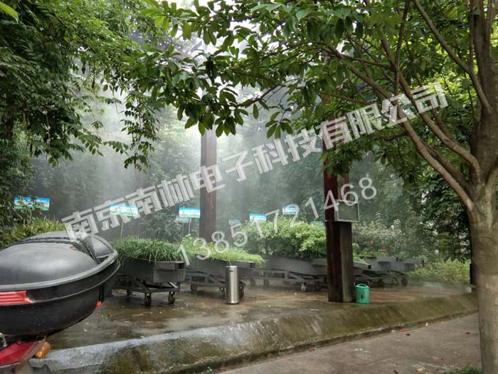 　　蔡甸水保科技园人工模拟降雨安装调试完成